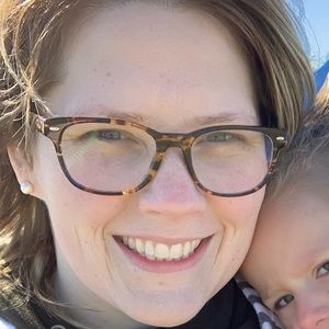 Meet your Posher, Laura